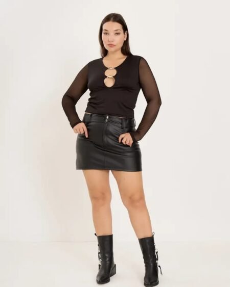 Remera Keyhole