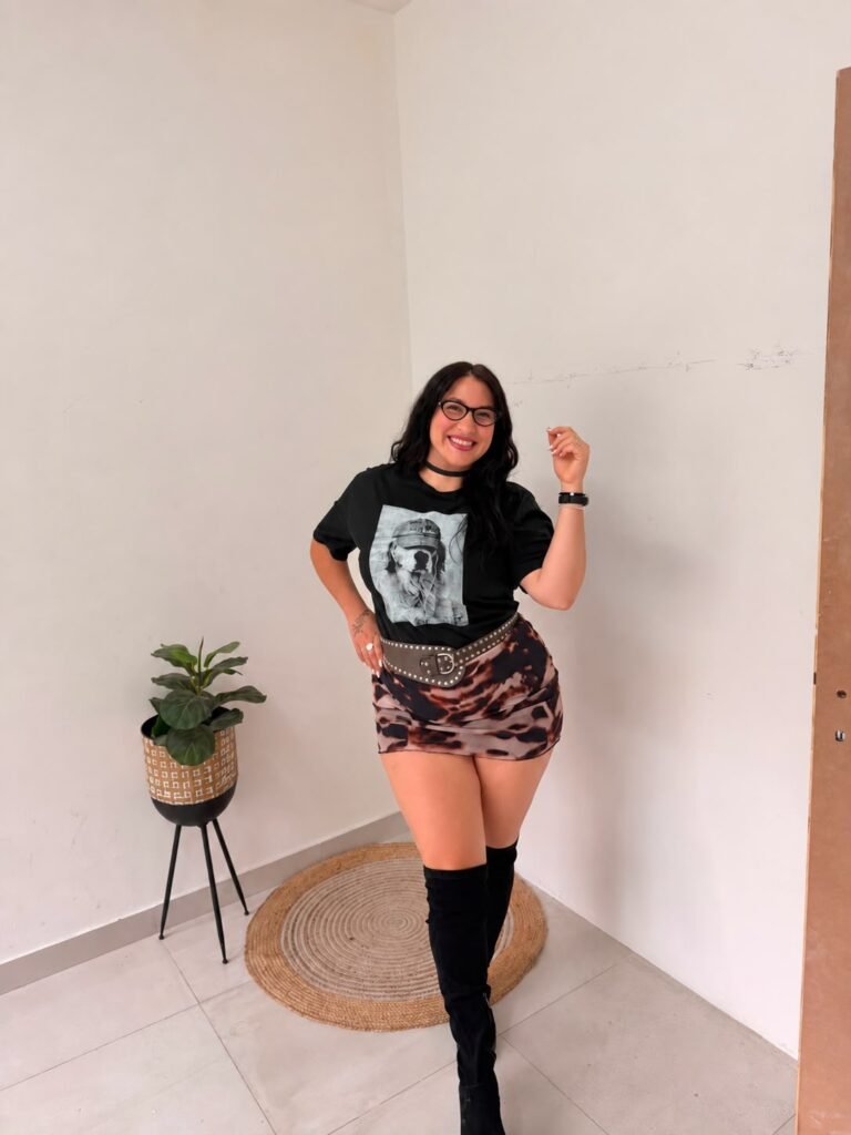 Boxy Fit Golden